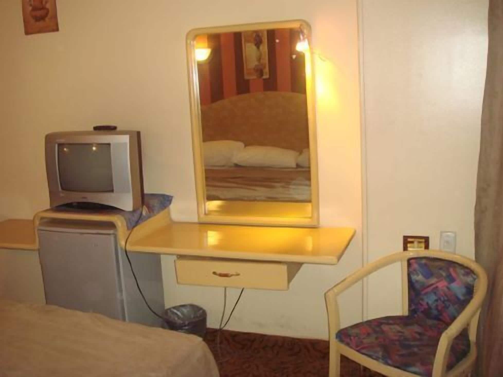 Oasis Hotel Heliopolis Cairo Ngoại thất bức ảnh